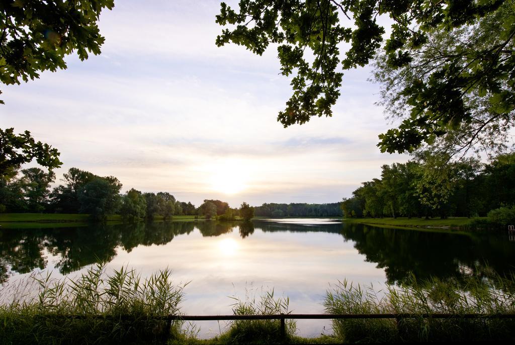 Donaupark Camping Tulln Hotel Tulln An Der Donau Exterior foto